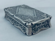 Load image into Gallery viewer, English Presentation Snuff Box, Edward Smith, Birmingham, 1861