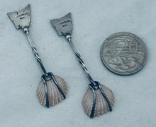 Load image into Gallery viewer, Pair of Tasmanian sterling and Trigonia shell salt spoons, Taylor &amp; Sharp, Hobart, 1900-1920